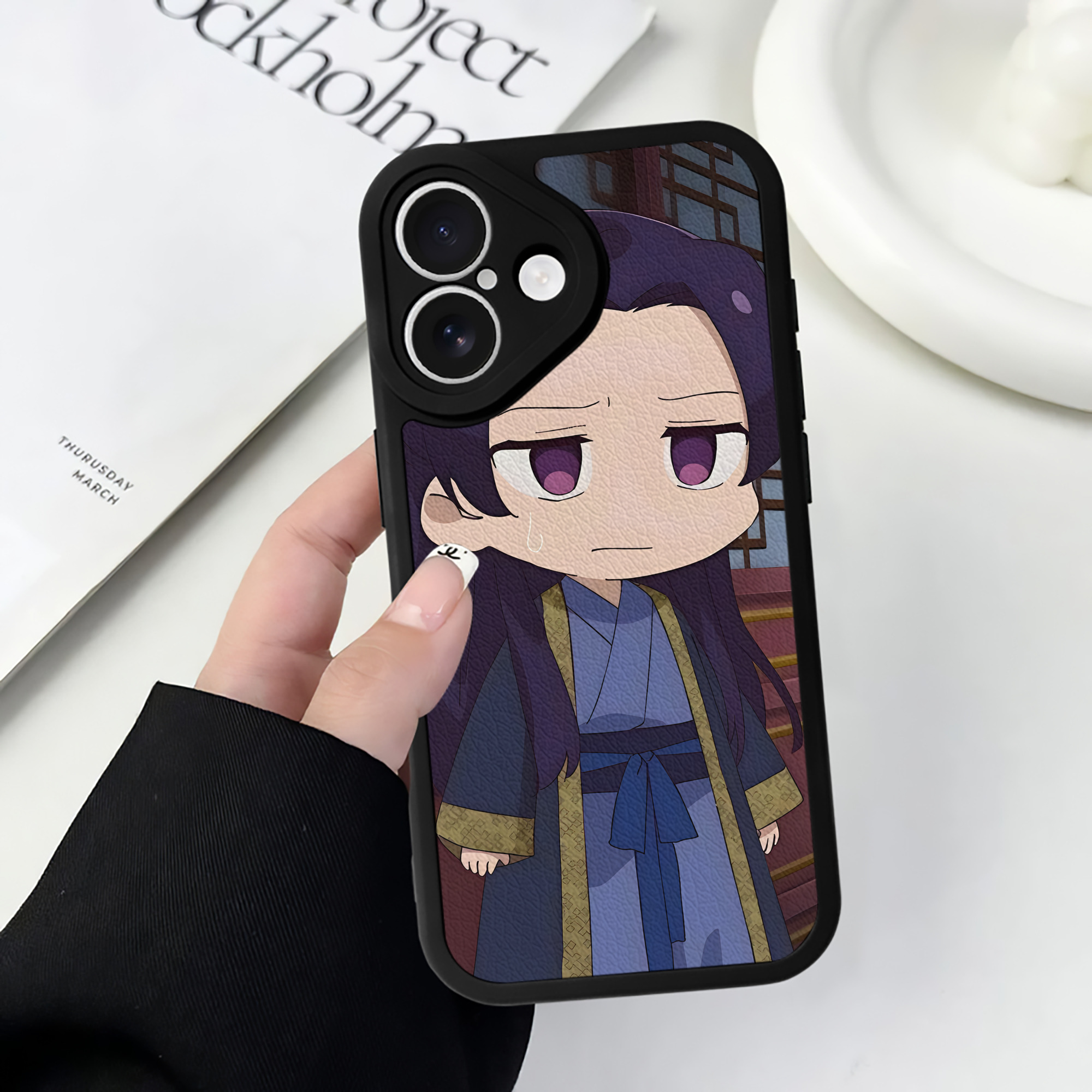 薬屋のひとりごと The Apothecary Diaries 【iPhone 16シリーズ対応】シリコンスマホケース（レザー調） 材質：シリコン